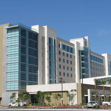 Embassy Suites Ontario - Airport Εξωτερικό φωτογραφία