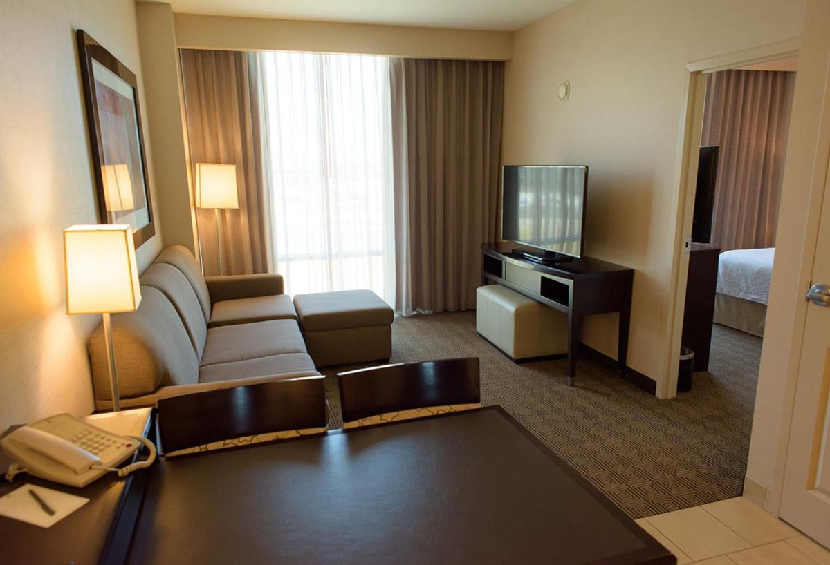 Embassy Suites Ontario - Airport Εξωτερικό φωτογραφία