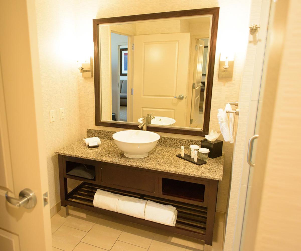 Embassy Suites Ontario - Airport Εξωτερικό φωτογραφία